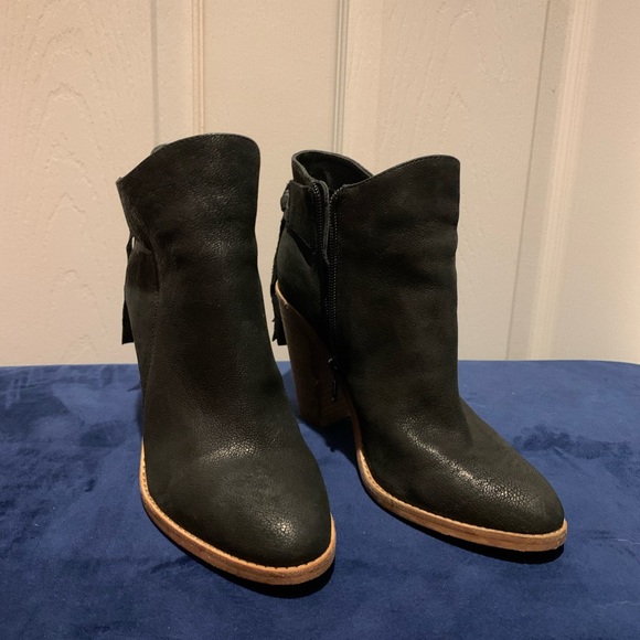 Vince Camino black booties - Picture 2 of 5